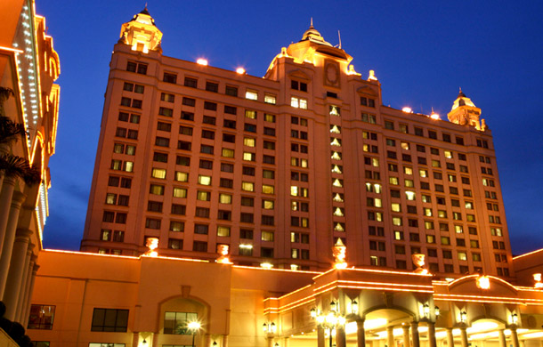 �؍��̃J�W�m